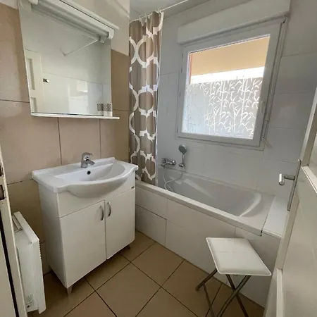 Lovely 46m With Terrace - With Pool