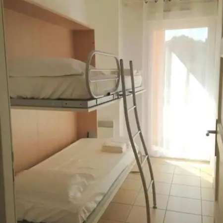 Apartment Lovely 46m With Terrace - With Pool